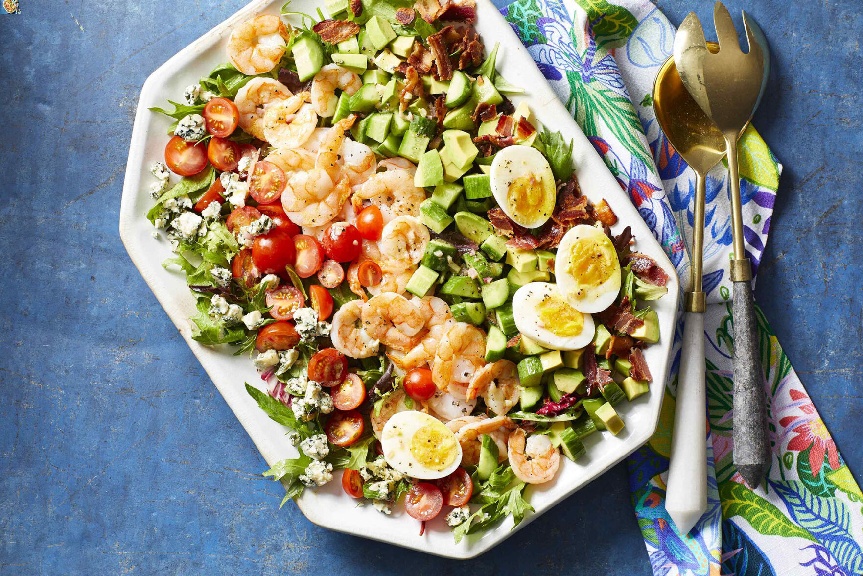 <p>Shrimp replaces chicken in the classic recipe.</p>